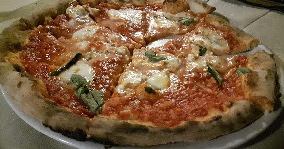 Pulcinella Comida