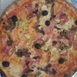 Trattoria Pizzera Tramonti Costa D Amalfi food