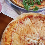 Pizzeria Kebab Il Granchio food