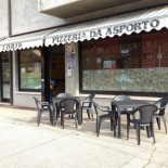 Pizzeria Da Asporto Loris inside