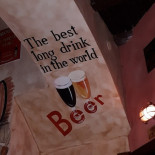 Docker's Pub Nourriture