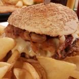 Madera Pub Comida