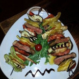 New Grillin Dentro