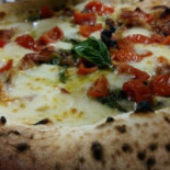 Tipiko Pizzeria Comida