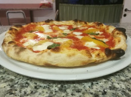 Pizzeria Taurus food