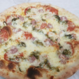 Pizzeria Della Pace food