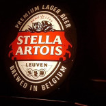 Oberon Nourriture