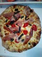 Paesani Pizzeria food