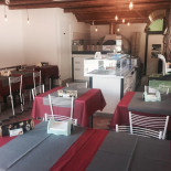 Rosticceria Pizzeria Larosa Dentro