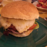 The Rusty Room Comida