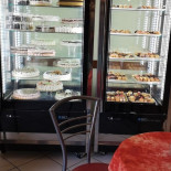 Pasticceria Gelateria Caffè Vittoria À l'intérieur