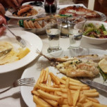 Ai Due Delfini Nourriture