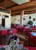 Pizzeria Trattoria Funiculi' Funicula' inside