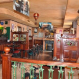 The Bridge House Dentro