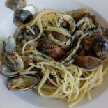 Losteria Nourriture
