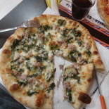 Sfizio Pizza food