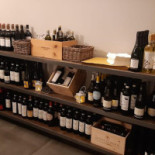 Prosciutteria La Douja food