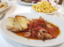 Il Ritrovo Degli Amici food