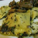 Underground Caffe' food