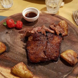 Assirto Comida