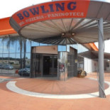 Planet Bowling Exterior
