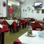 Speedy Pizza Don Camillo Peppone À l'intérieur