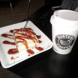 Busters Coffee Comida