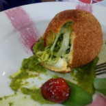 Pizza Cozze E Babà Nourriture