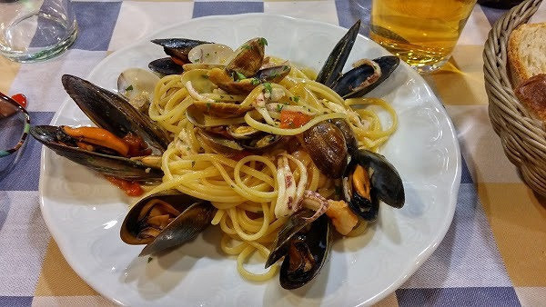 Sora Lucia Comida