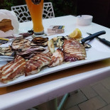 Billy's Pub food