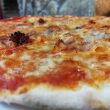 Pizza Fichi food