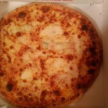 Gino's Pizza food