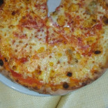 Pizza Vola food
