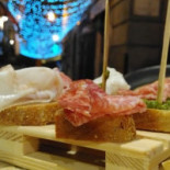 Enoteca Oni Comida