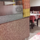Pizzeria Mega À l'intérieur