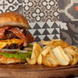 Willy's Burger Nourriture