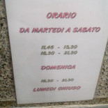 Fast-pizza outside