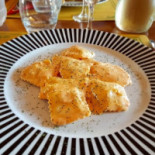 Trattoria Pizzeria La Lupa food