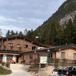 Chalet Pino Solitario outside