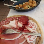 Pizzeria La Fattoria Dentro
