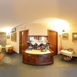 Hostaria inside