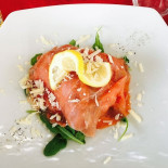 Daniel's Restaurant Lounge Bar food