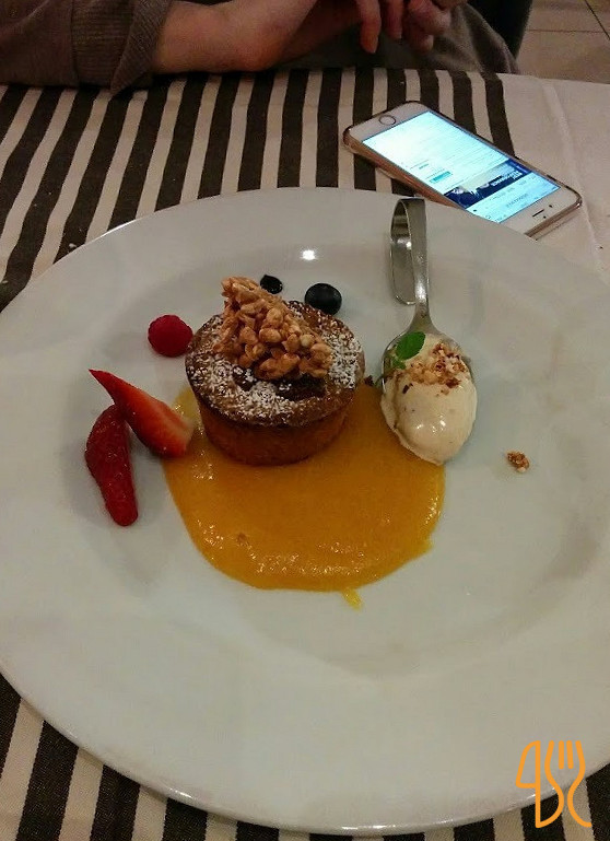 Hosterietta Nourriture