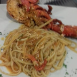 Cosmopolitan New Comida