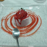 Cosmopolitan New Comida