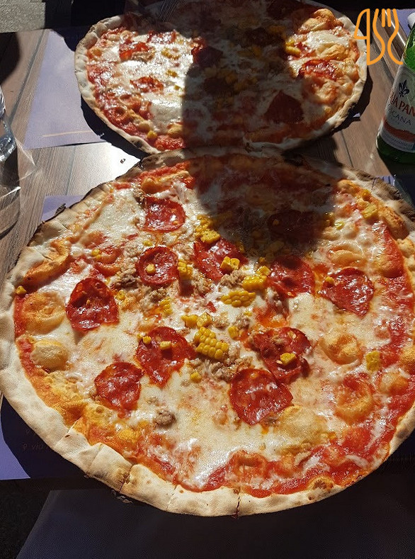 Original Pizza Vespucci Nourriture
