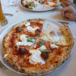 L'angolo Partenopeo food