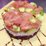 Stuzzi Sushi Comida