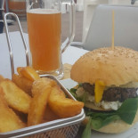 Beerstrò Nourriture