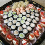 Stuzzi Sushi food